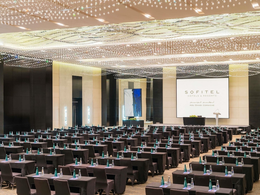 Sofitel Abu Dhabi Corniche 61/66