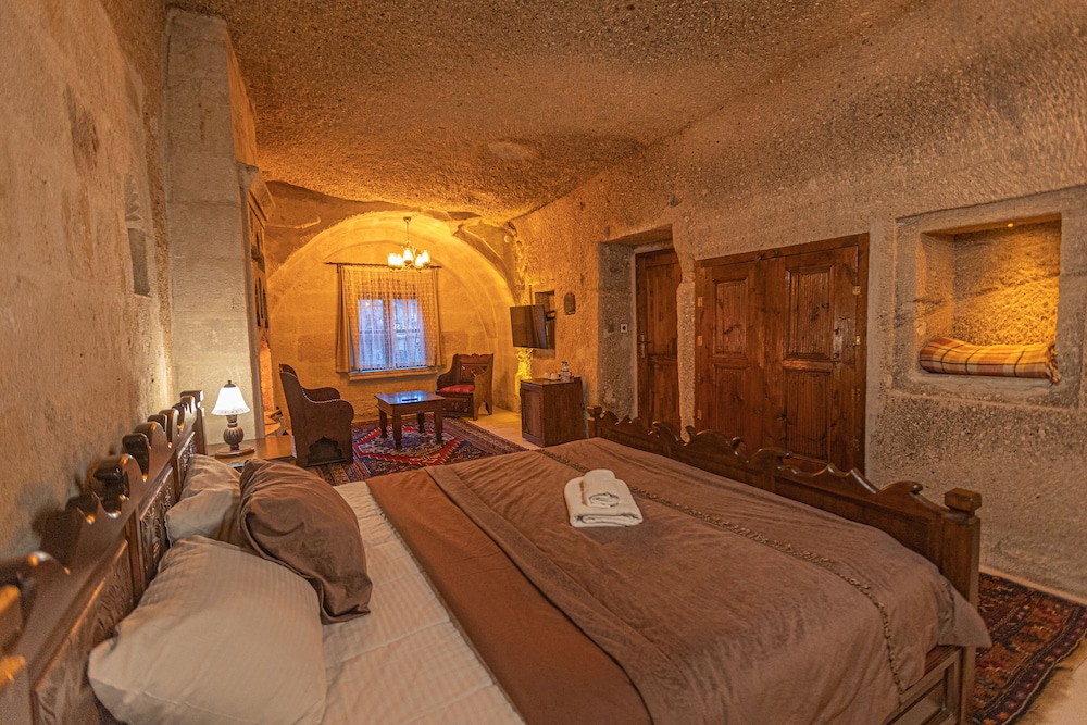 DELUXE, SUITE