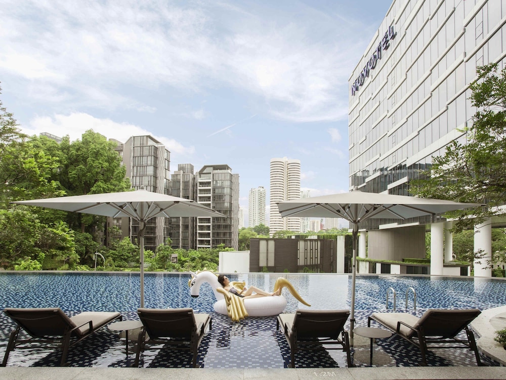 NOVOTEL SINGAPORE ON STEVENS 66/73