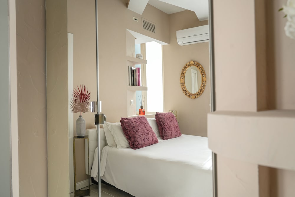 Corso Boutique Luxury Rooms 33/48
