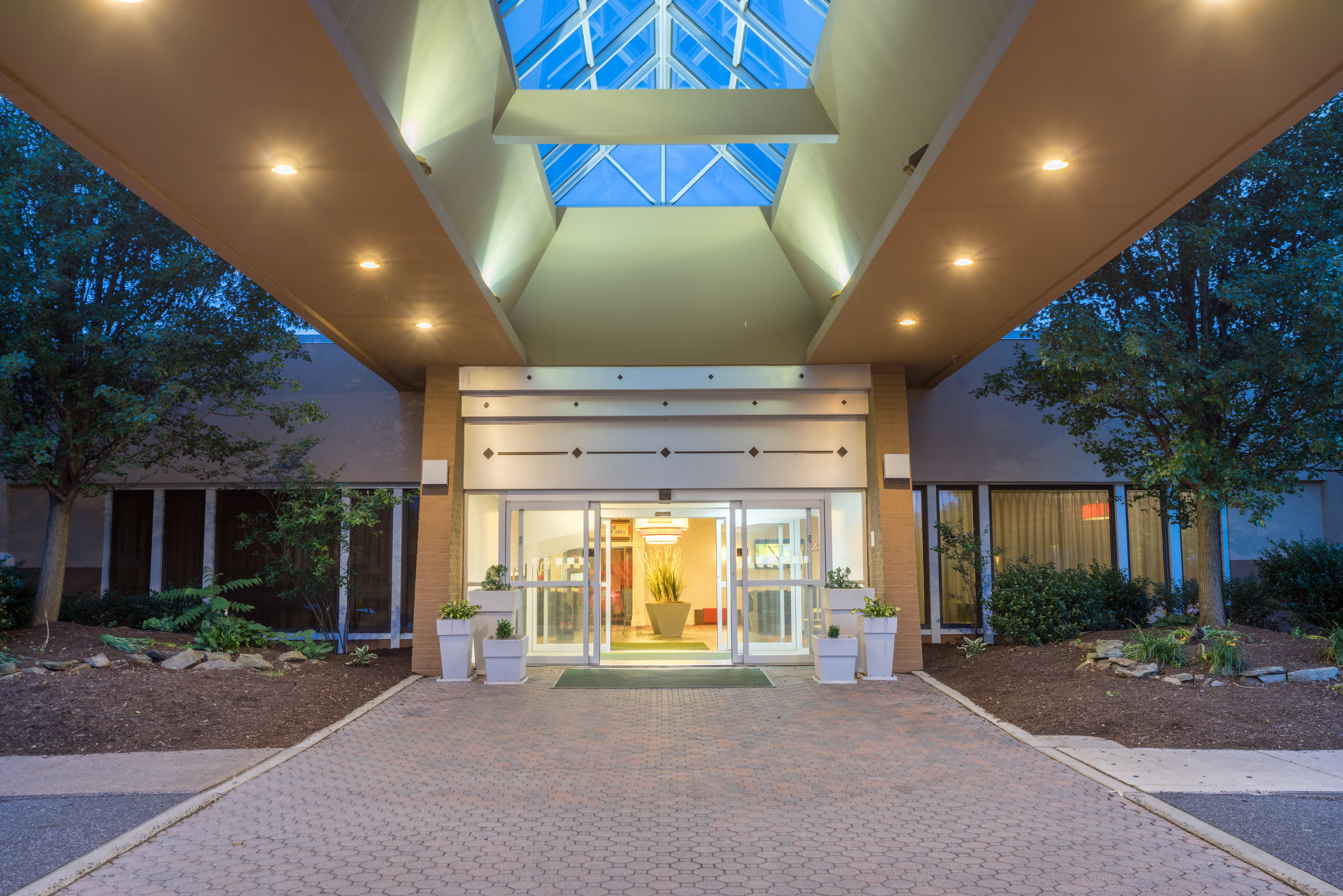 Holiday Inn Harrisburg - Hershey Area, I-81 by IHG 6/76