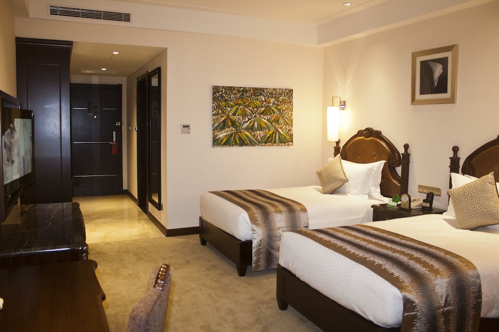 Tang Palace Hotel 24/71