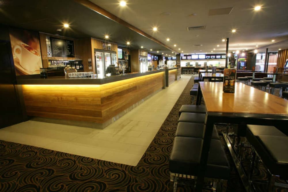 Nightcap at Keysborough Hotel 6/41