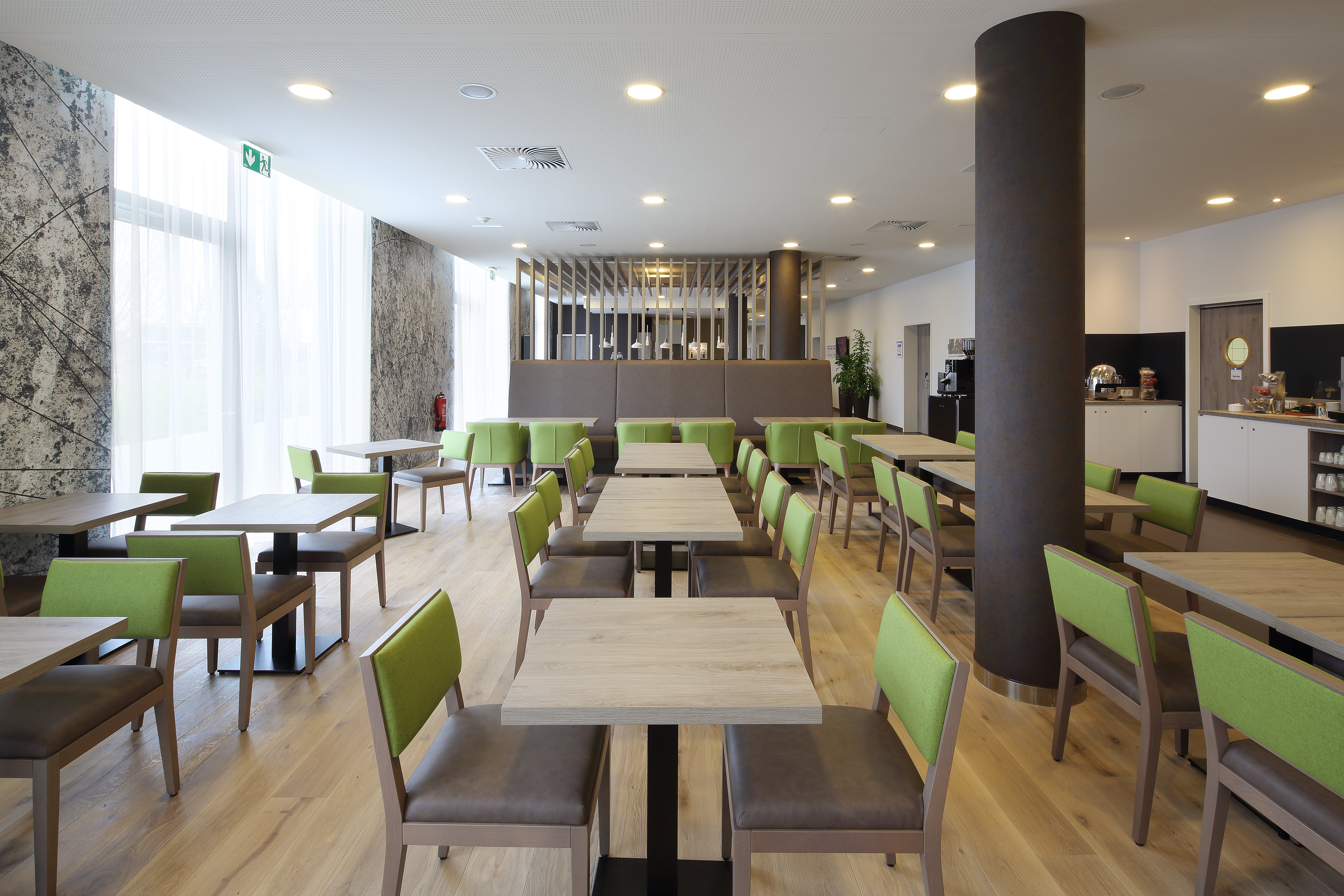 Holiday Inn Express Friedrichshafen 55/76