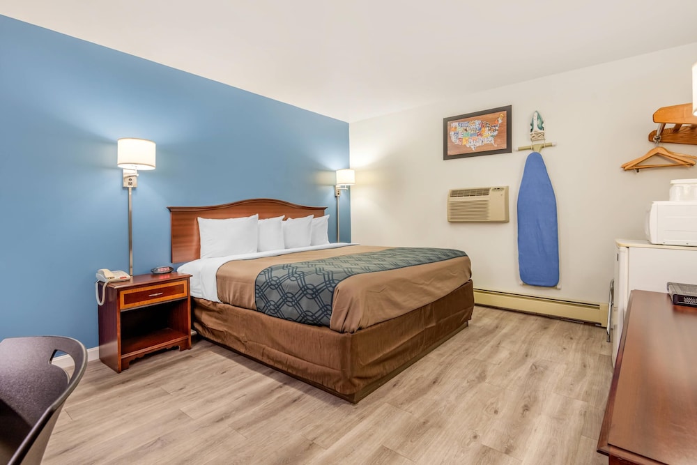 Standard, King Bed