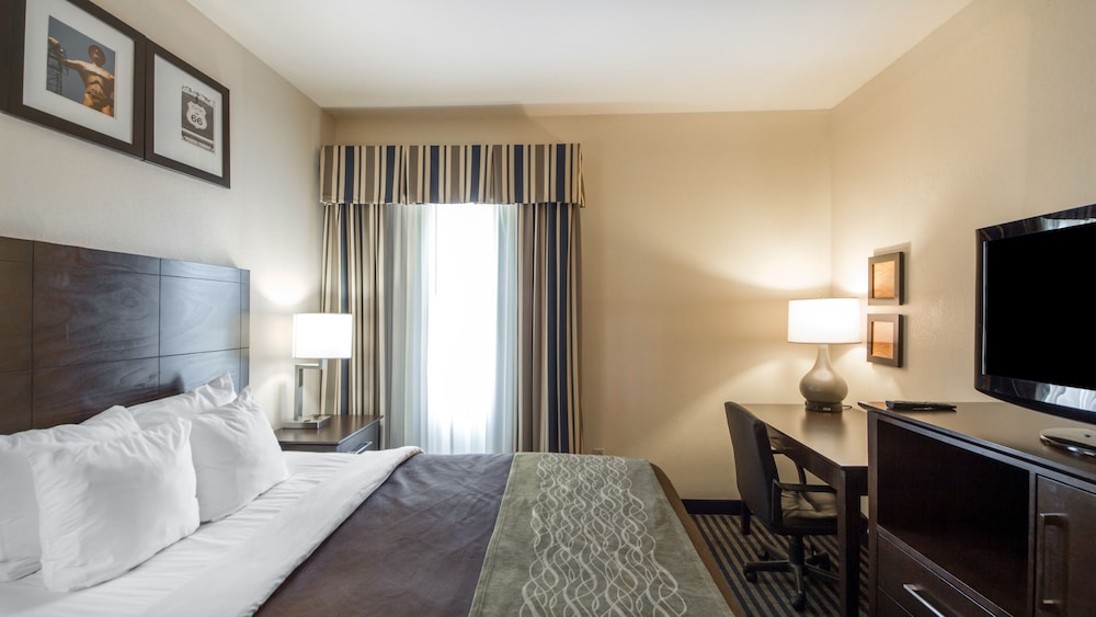 Quality Inn Tulsa-Downtown West 5/27