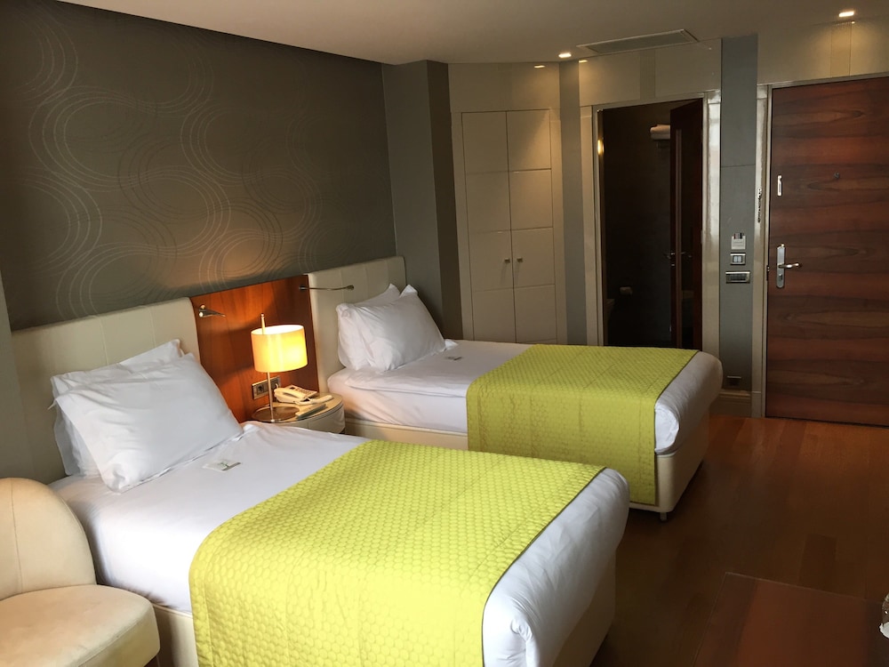 Four Points Flex by Sheraton Istanbul Taksim Square 12/54