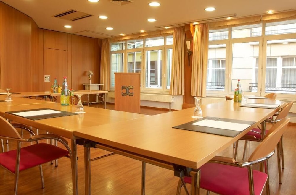 City Hotel Frankfurt/M - Bad Vilbel 30/55