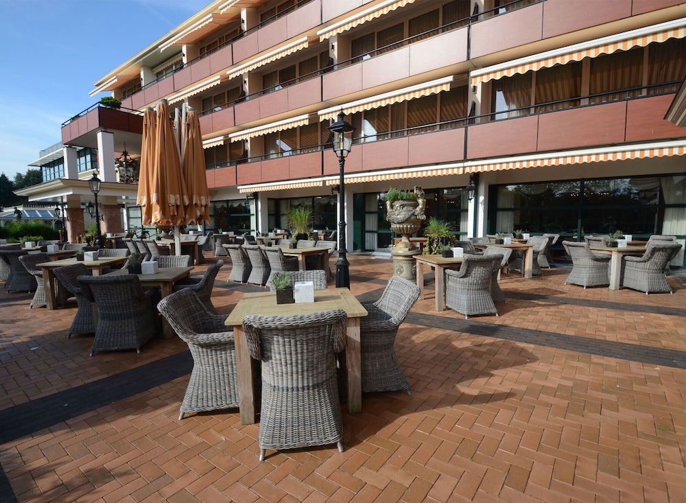 Fletcher Hotel-Restaurant De Hunzebergen 61/66