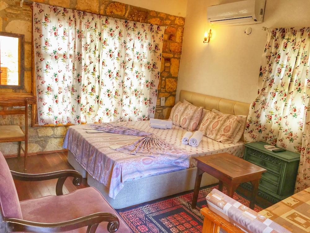Parmis Boutique House 31/50