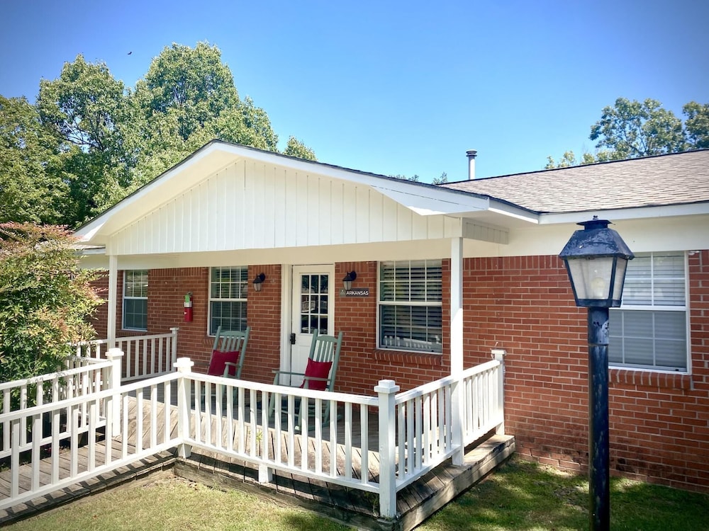Mount Sequoyah Center 4/50