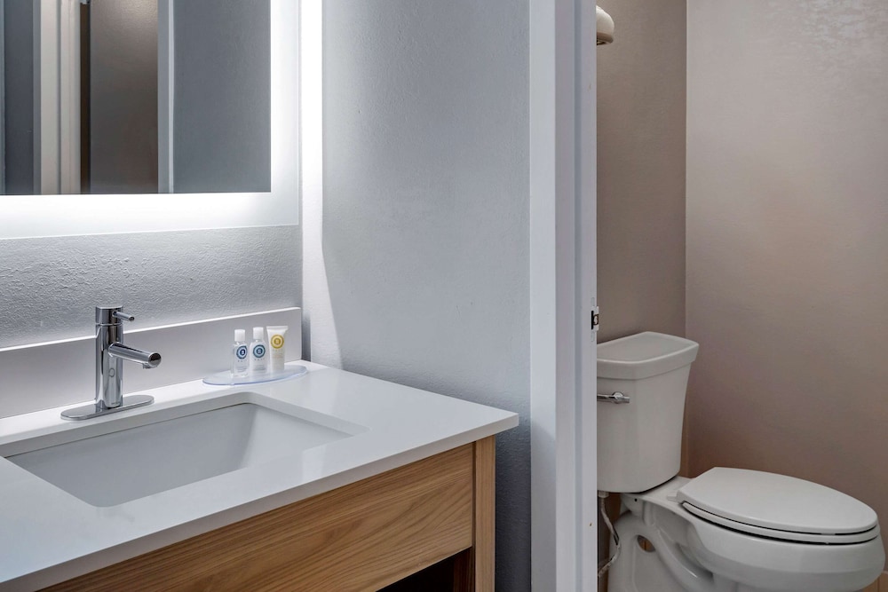 Comfort Inn Hyannis - Cape Cod 20/39