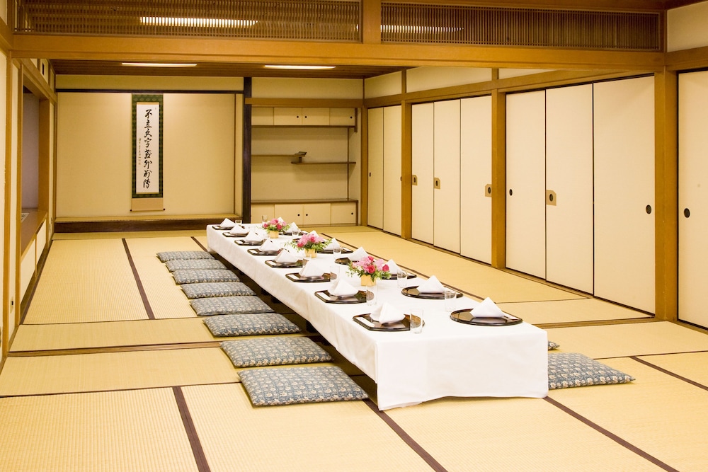 Tokyo Grand Hotel 3/48