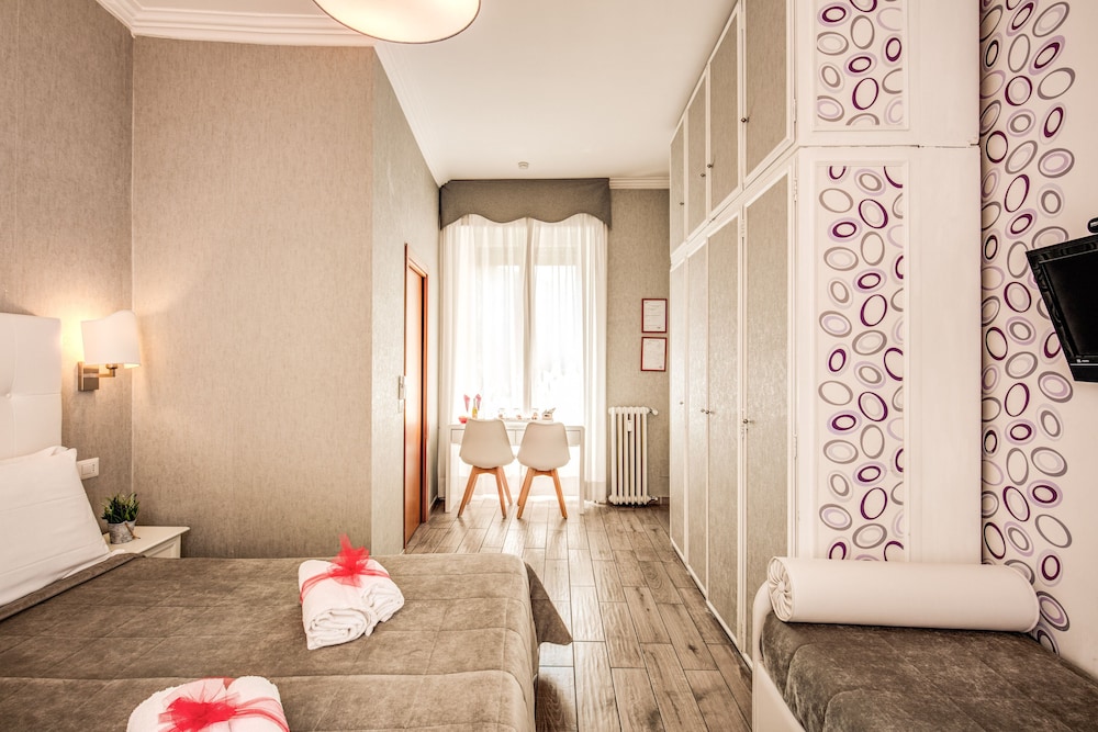 Marta Inn (ex Da Marta and Alida all Esquilino) 28/50