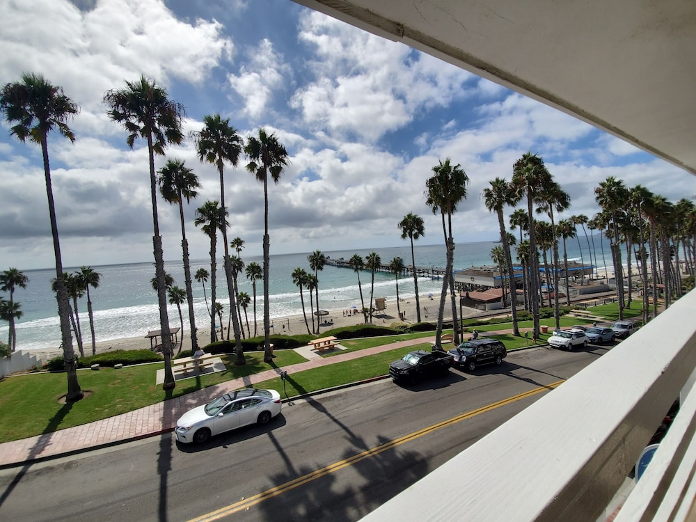 Sea Horse Resort 45/75