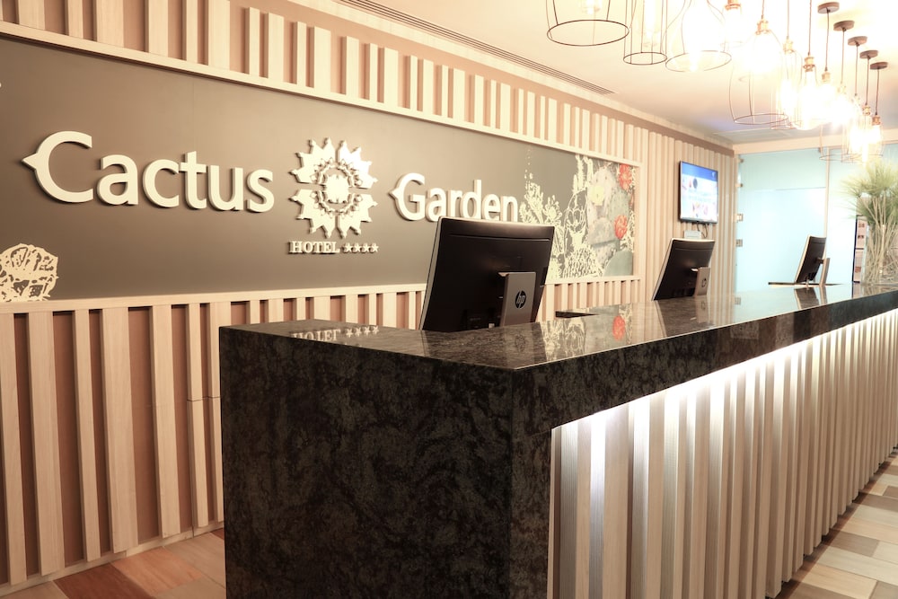 Fergus Cactus Garden 9/33