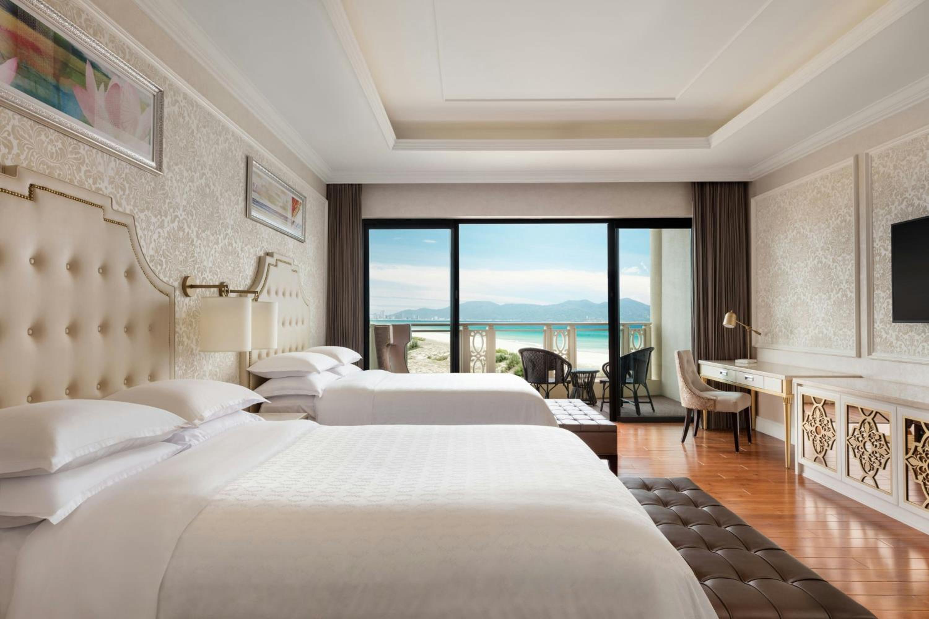 Guest Room, Deluxe, Twin Beds, Bay View