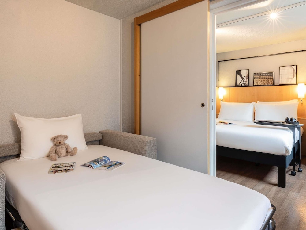ibis Paris Eiffel Tower Cambronne 15th Hotel 12/50