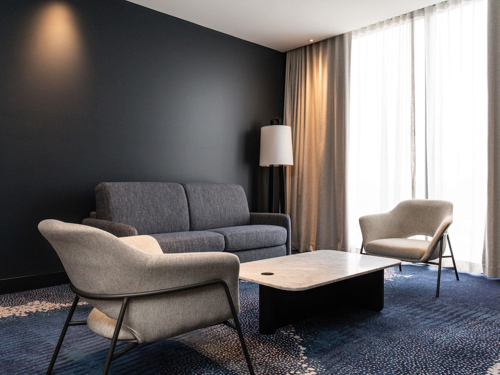 Novotel Sydney Cabramatta 25/47