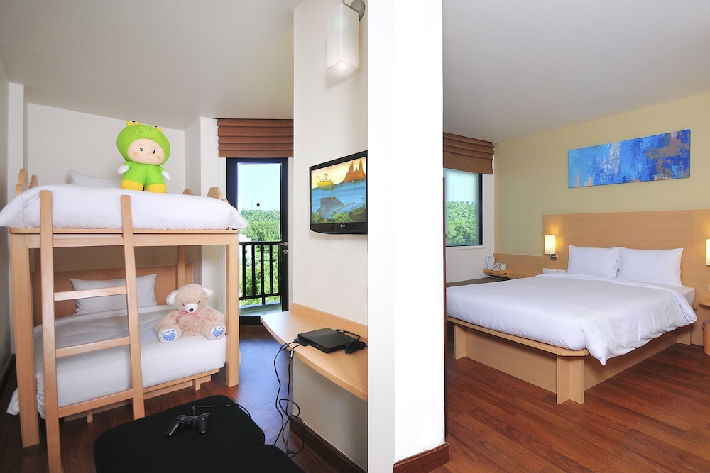ibis Phuket Kata 13/49
