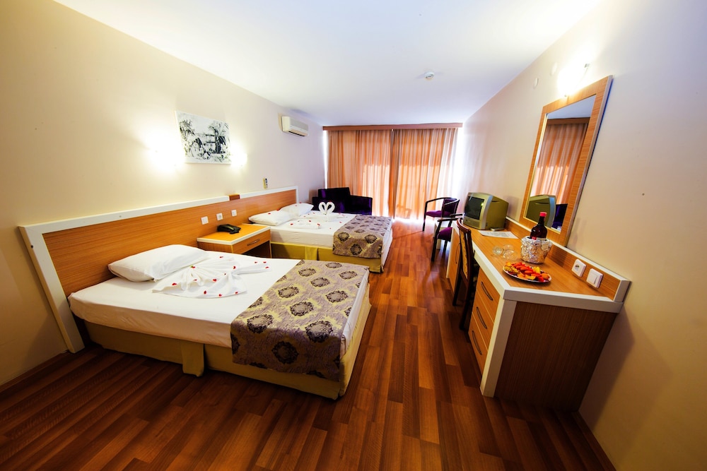 Tuntas Beach Hotel Altinkum 3/27