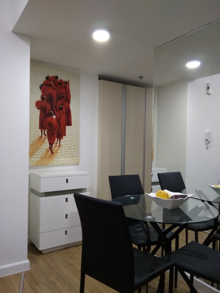Studio Unit At Abreeza Place 43/50