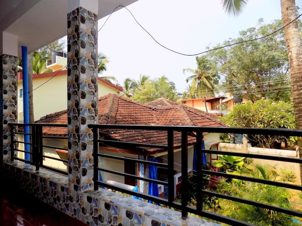 Romaldo Guest House 35/41