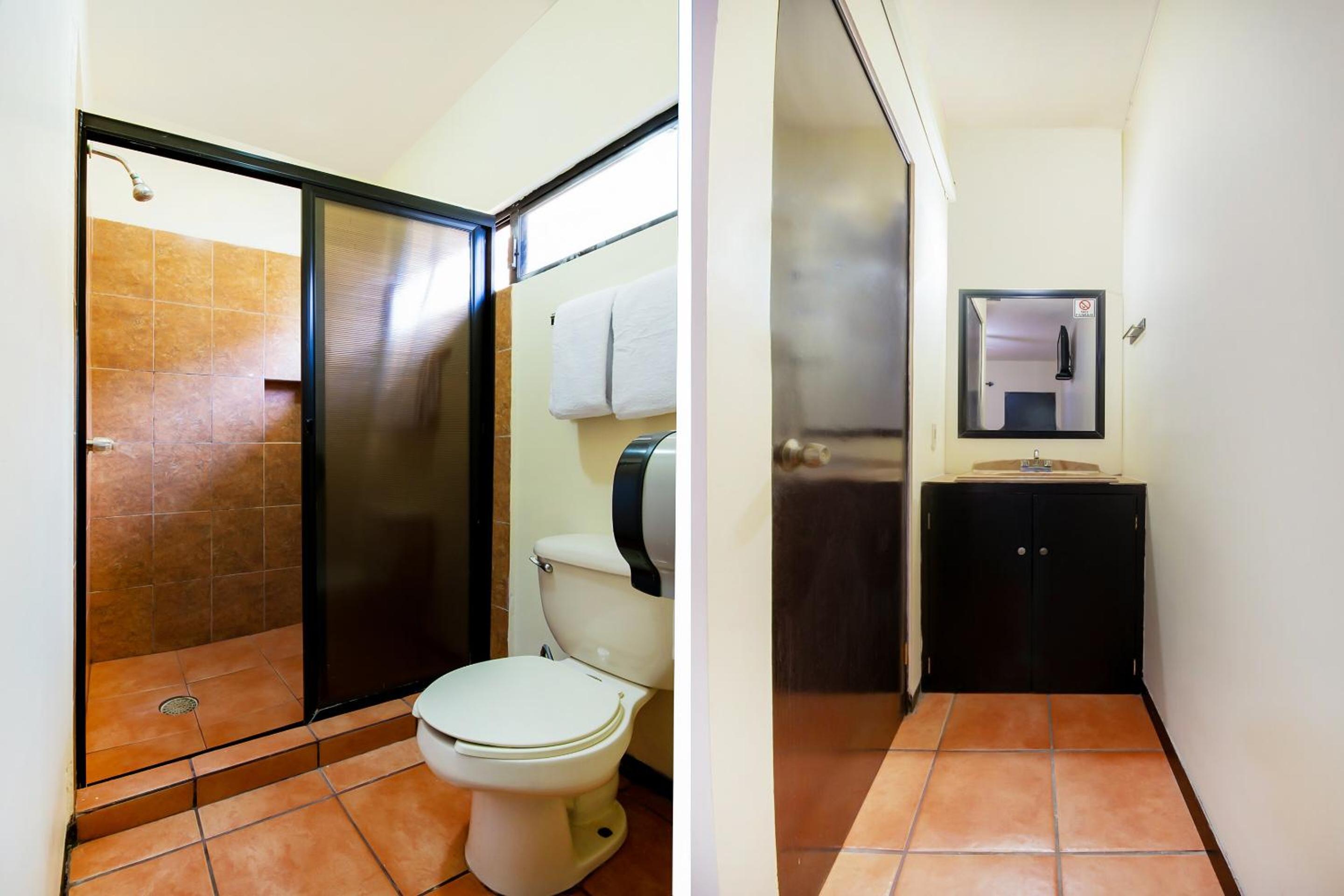 Hotel Catedral 47/50