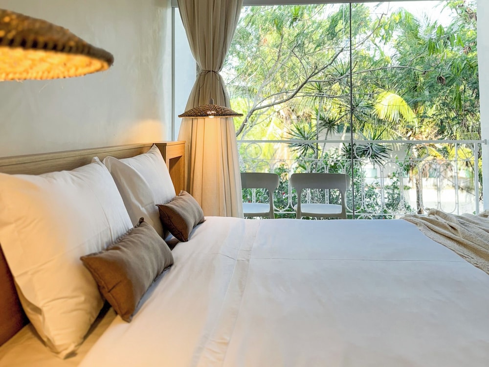 DELUXE, TWIN BEDS, PATIO