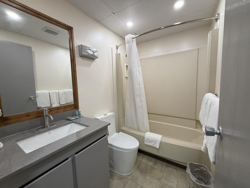 SureStay by Best Western Smithers 53/57