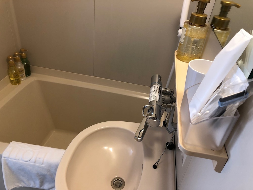 Hotel New White House 18/30