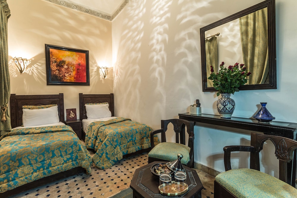 RIAD NASREEN 47/76