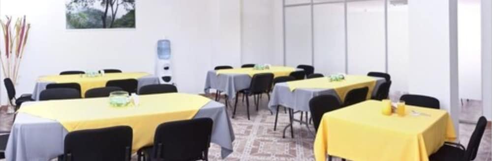 Hotel Condina 24/26