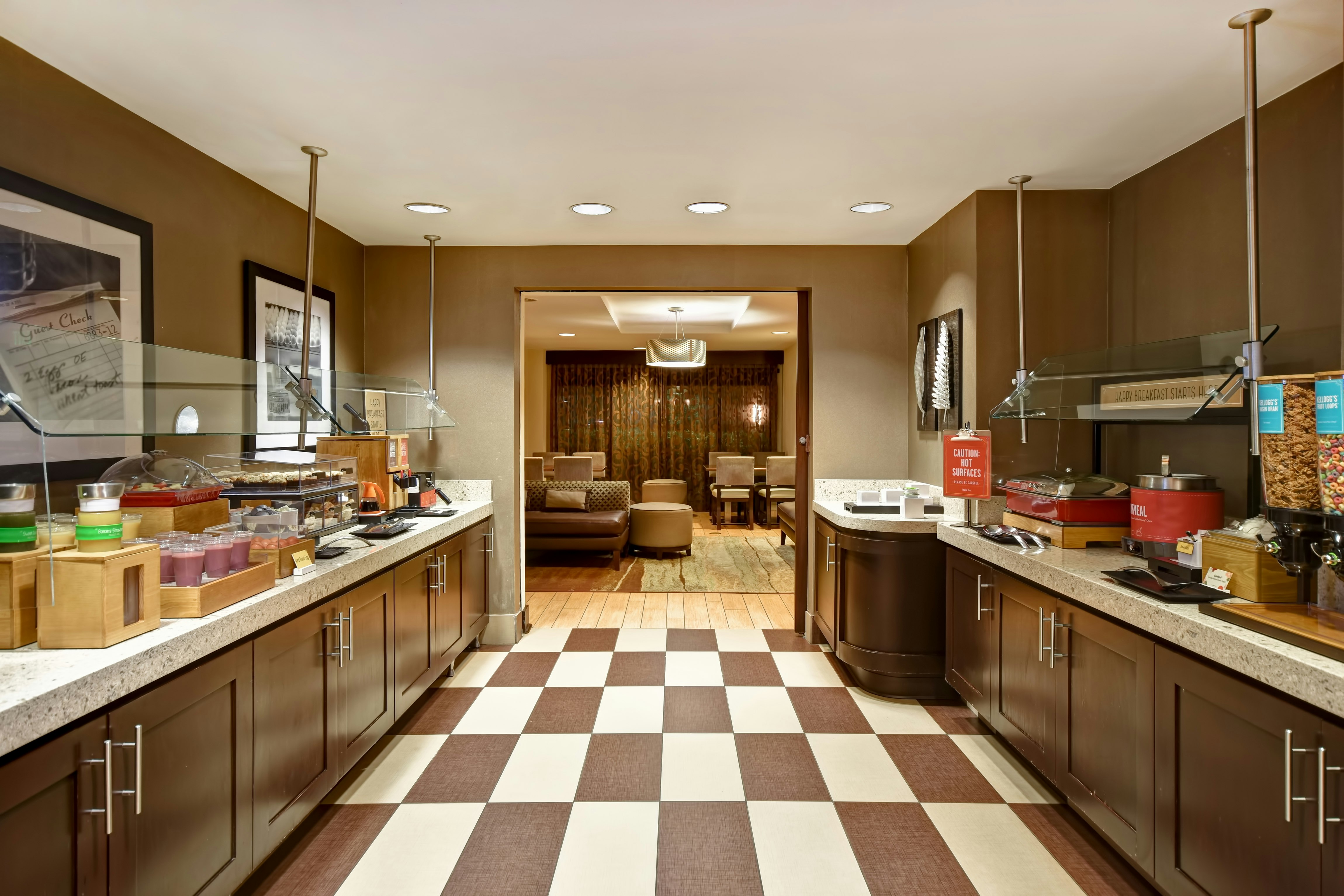 Hampton Inn Atlanta-Mall Of Georgia 7/50