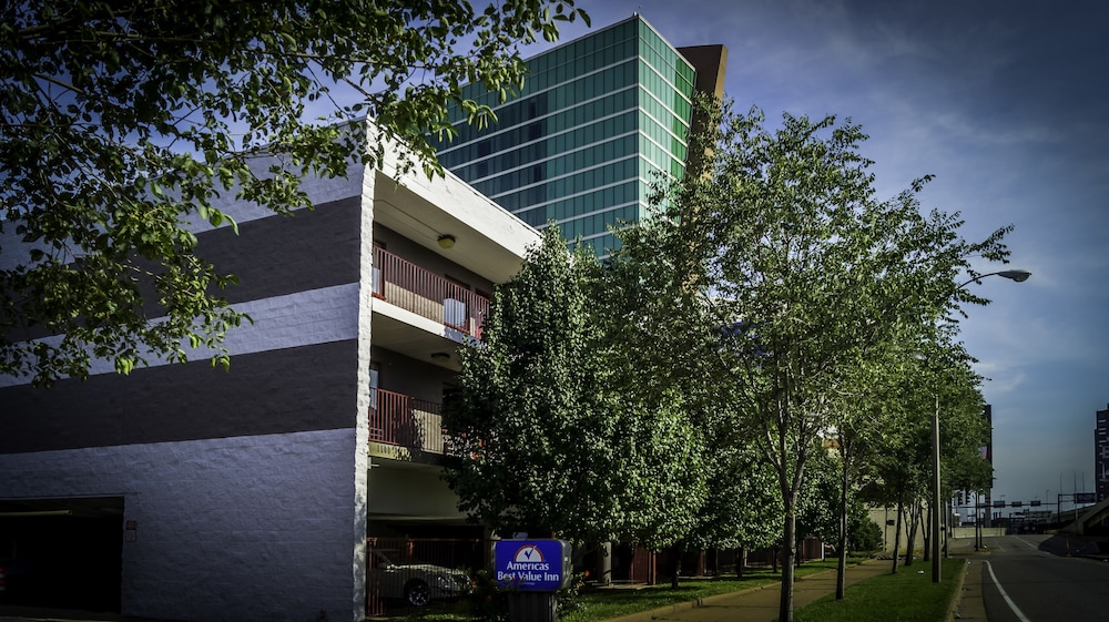 Americas Best Value Inn St Louis/Downtown photo4