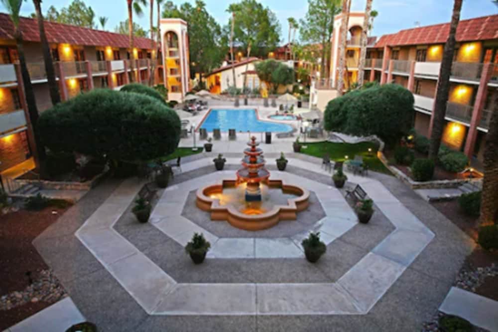DoubleTree Suites by Hilton Tucson Airport 44/67
