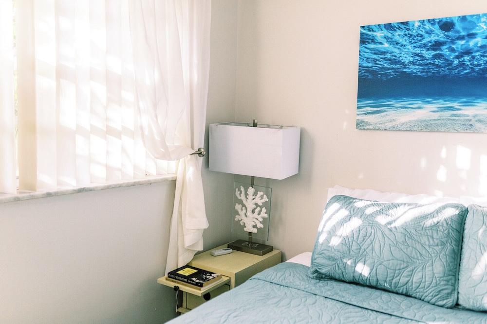 Beachside Garden Apartments By Lowkl 14/50