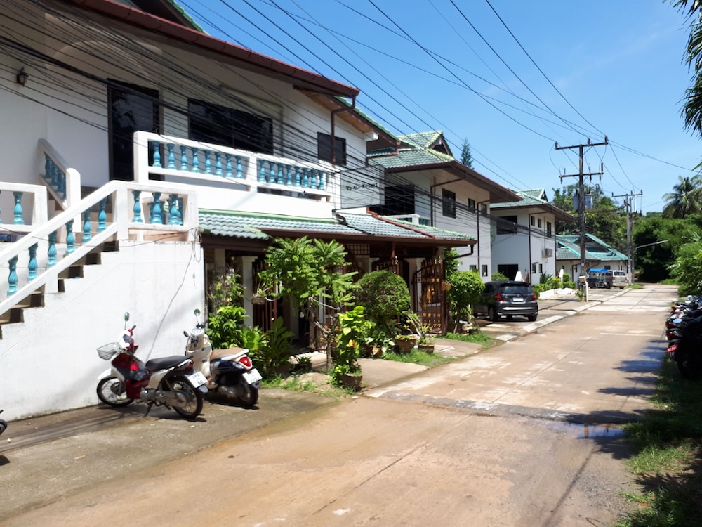 Ya Nui Resort 63/81