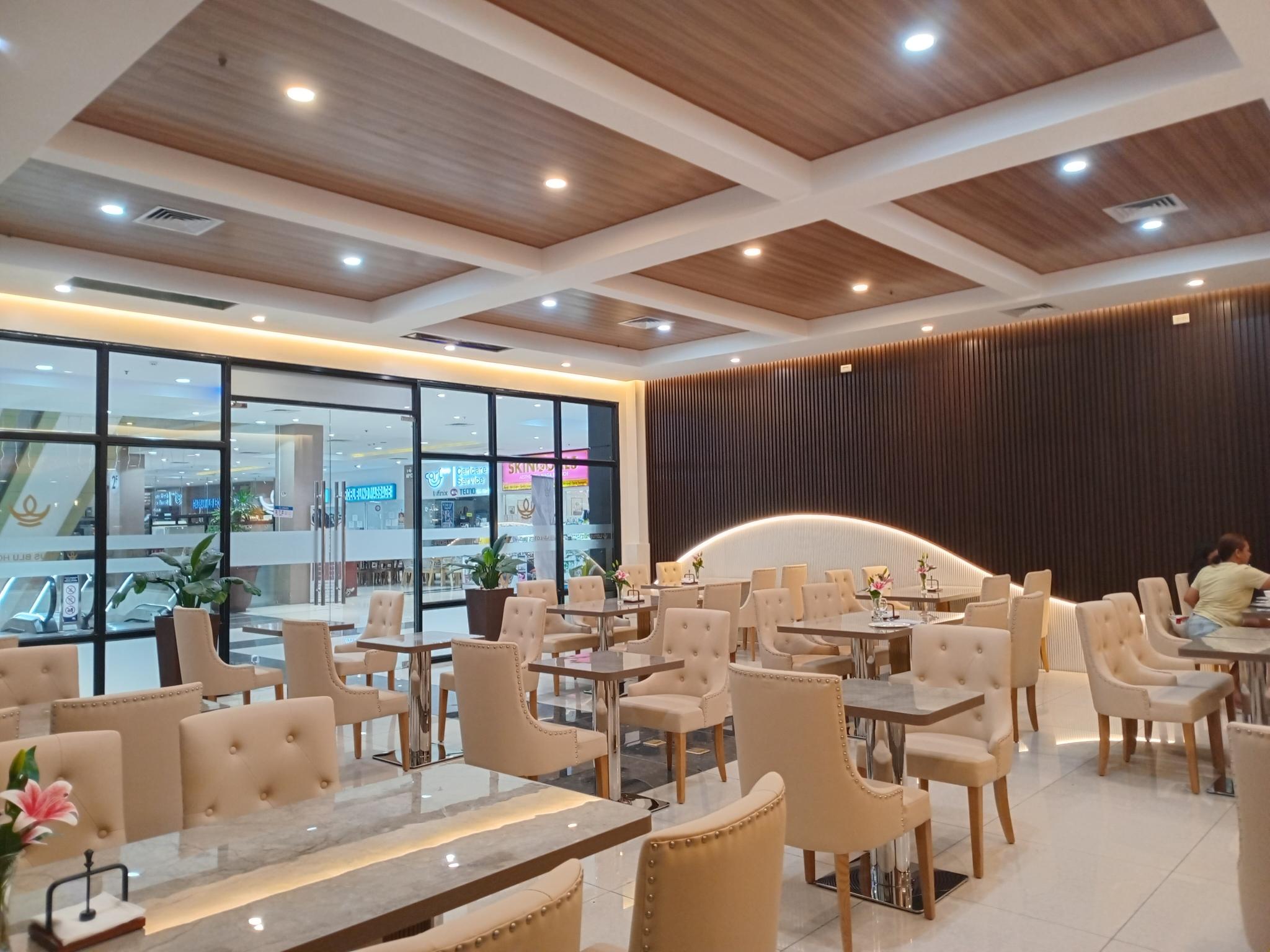Lotus Blu Hotel Naga 26/36