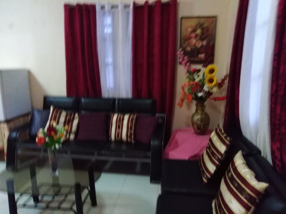 D Lucky Garden Inn 26/48