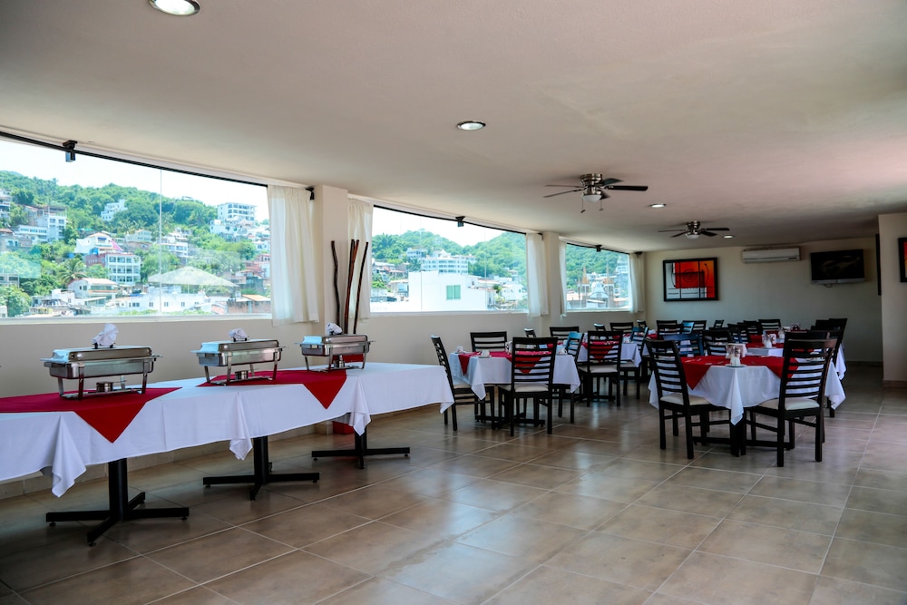Portonovo Plaza Puerto Vallarta 38/46