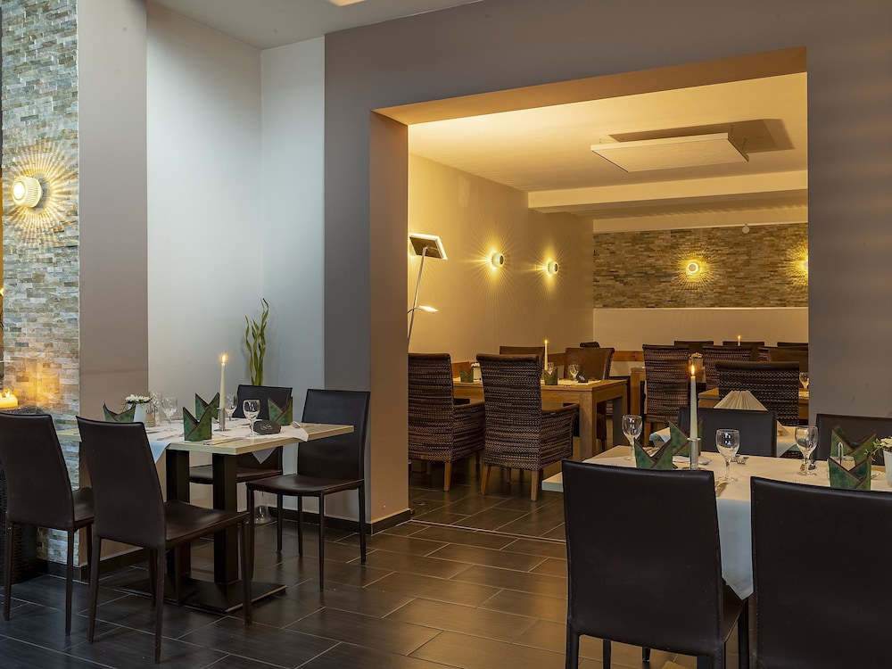 Aqualux Wellness And Tagungshotel 46/63