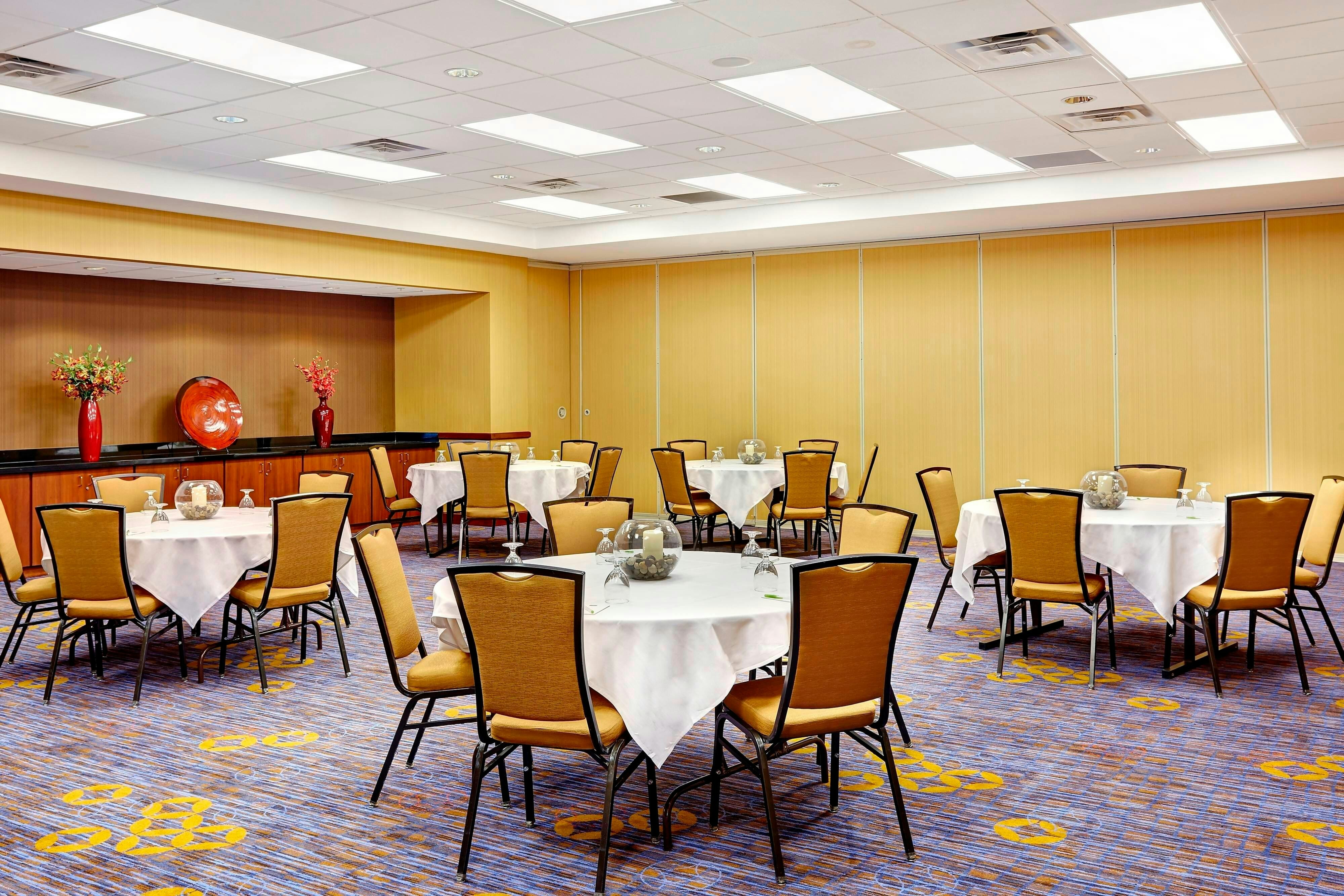 COURTYARD BY MARRIOTT PHOENIX NORTH HAPPY VALLEY 14/18