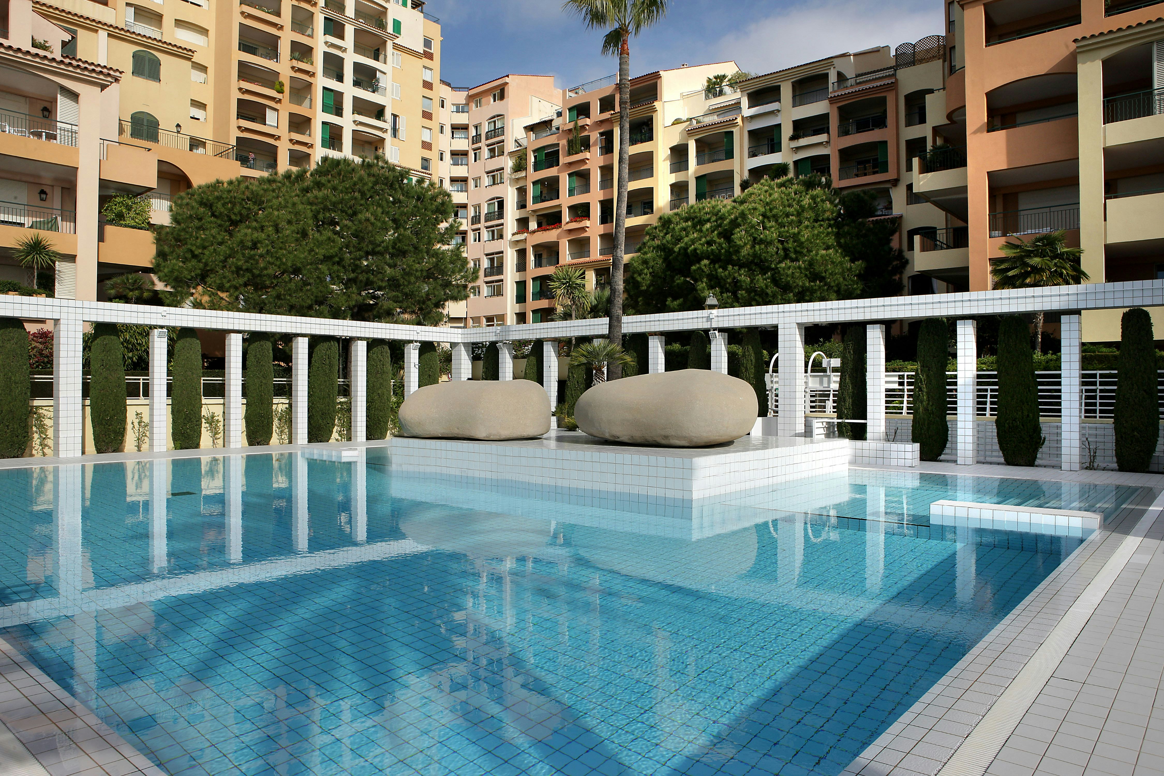 Columbus Hotel Monte-Carlo, Curio Collection by Hilton 45/46