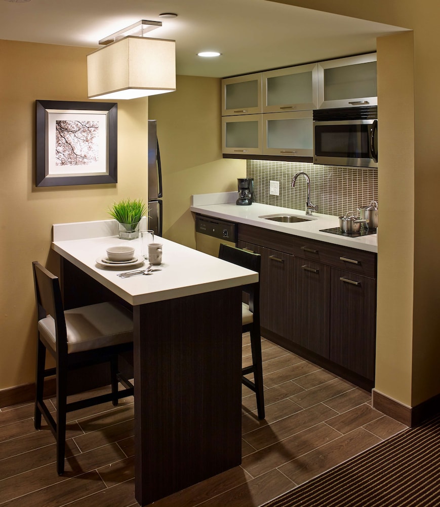 Homewood Suites By Hilton Hamilton Ontario Canada 38/50