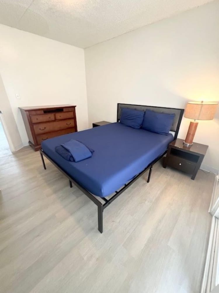 Waikiki Beachside Hostel 13/66