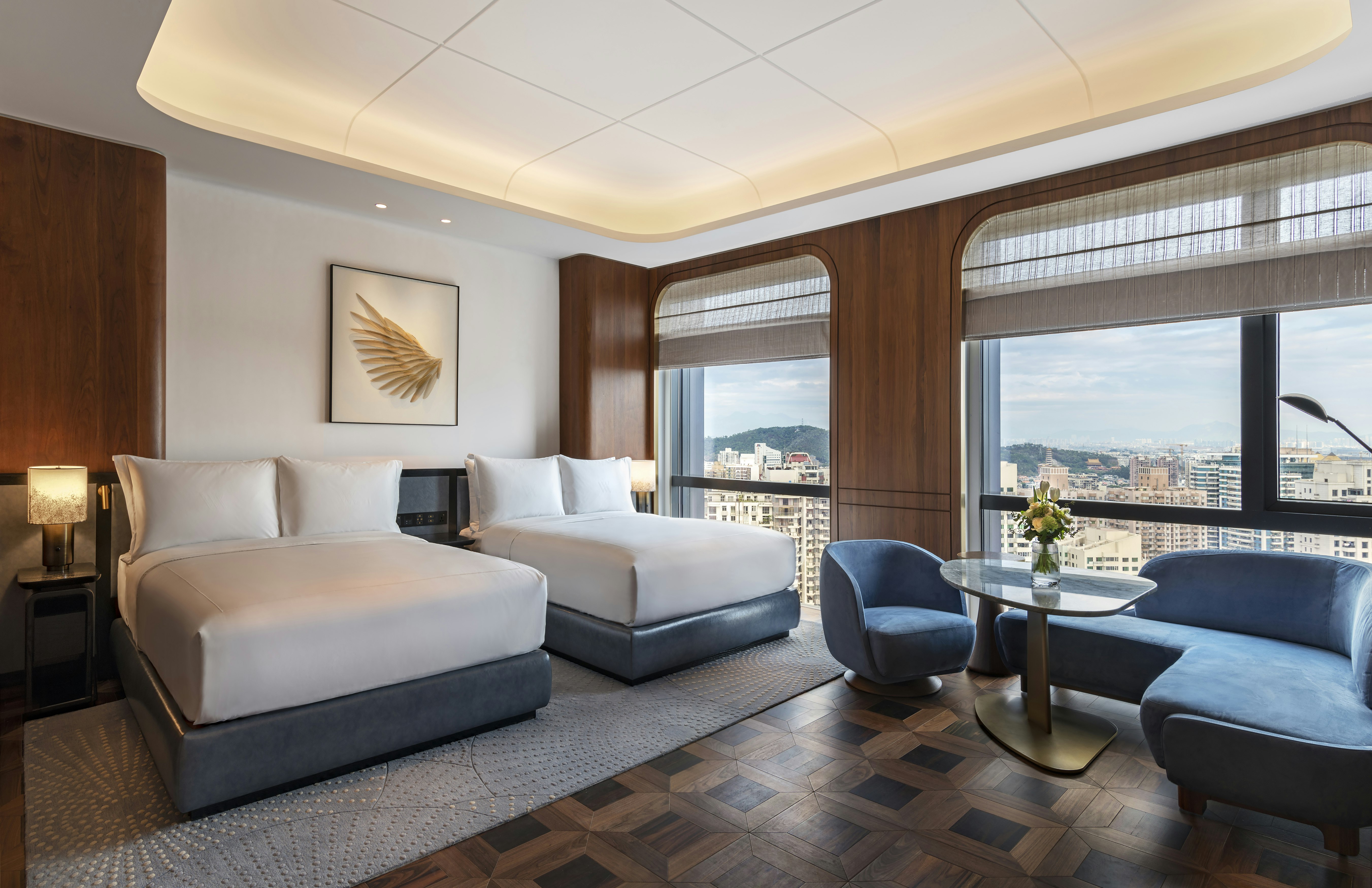 DELUXE, 2 QUEEN BEDS