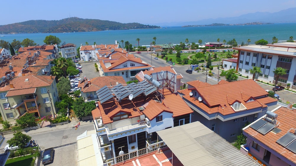 Kayi Hotel 33/44