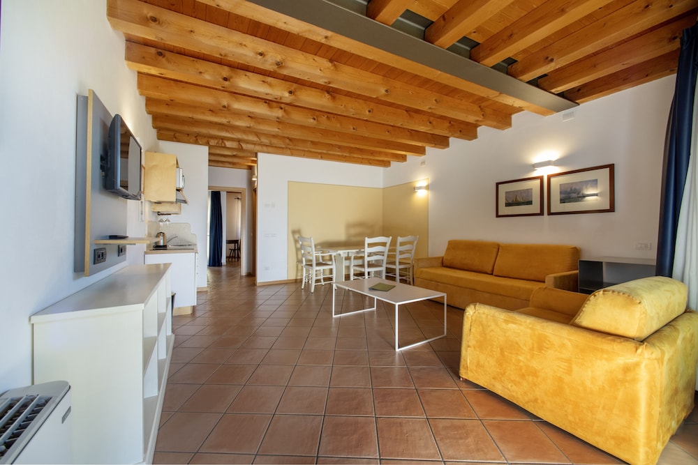 Residence Ca del Lago 30/50