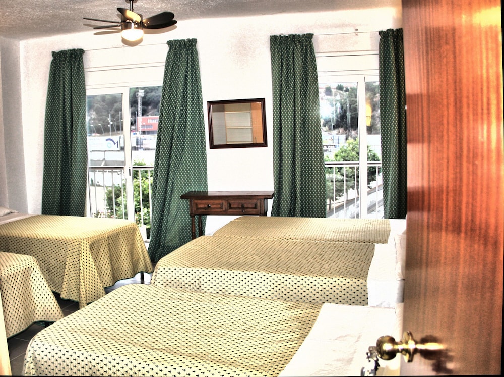 Hostal Isabel 17/37